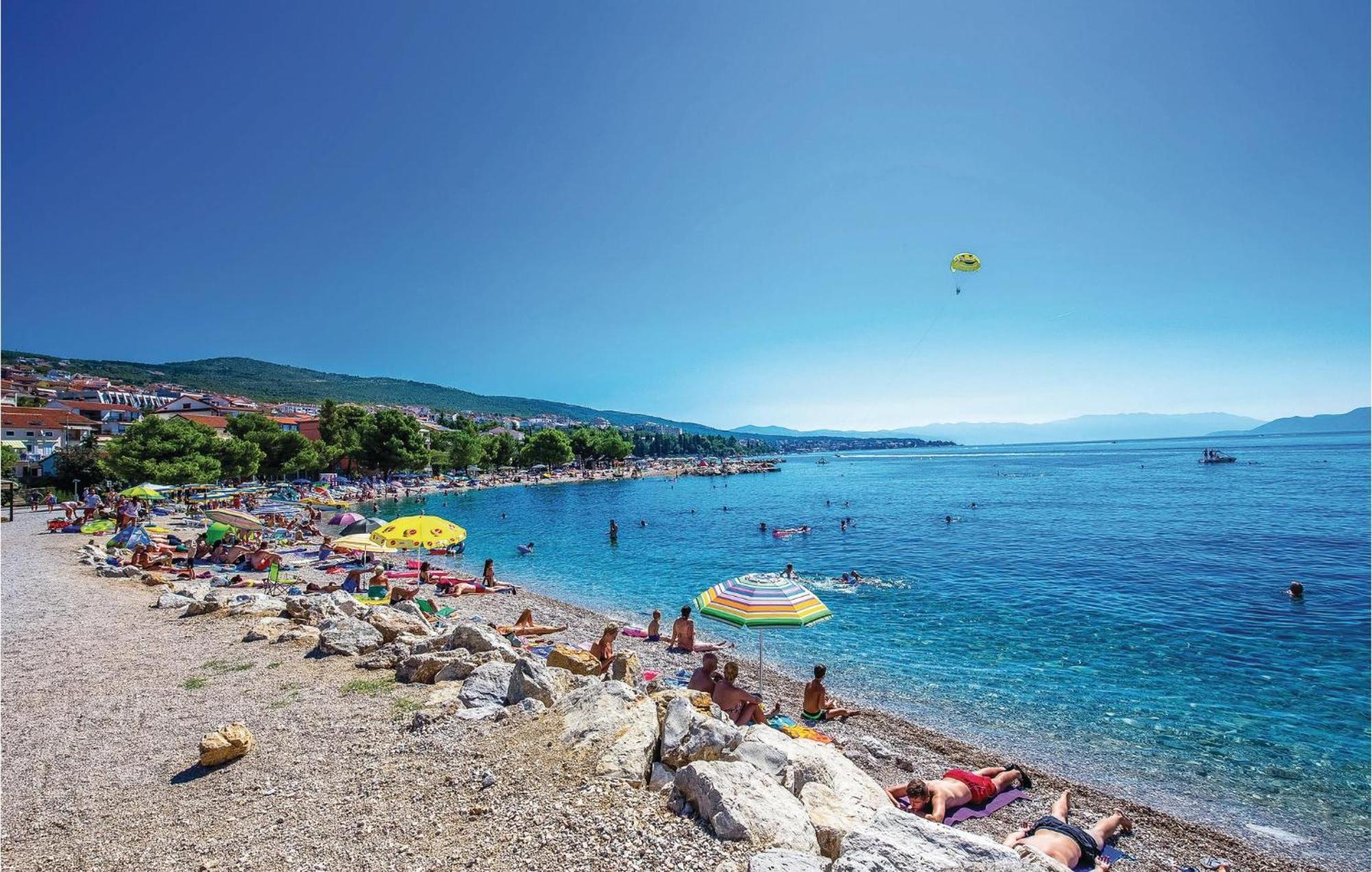 Awesome apartment in Crikvenica with 2 Bedrooms&WiFi Buitenkant foto