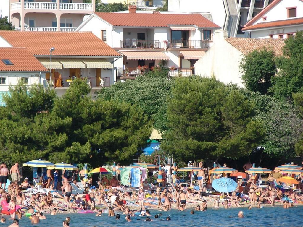 Awesome apartment in Crikvenica with 2 Bedrooms&WiFi Kamer foto